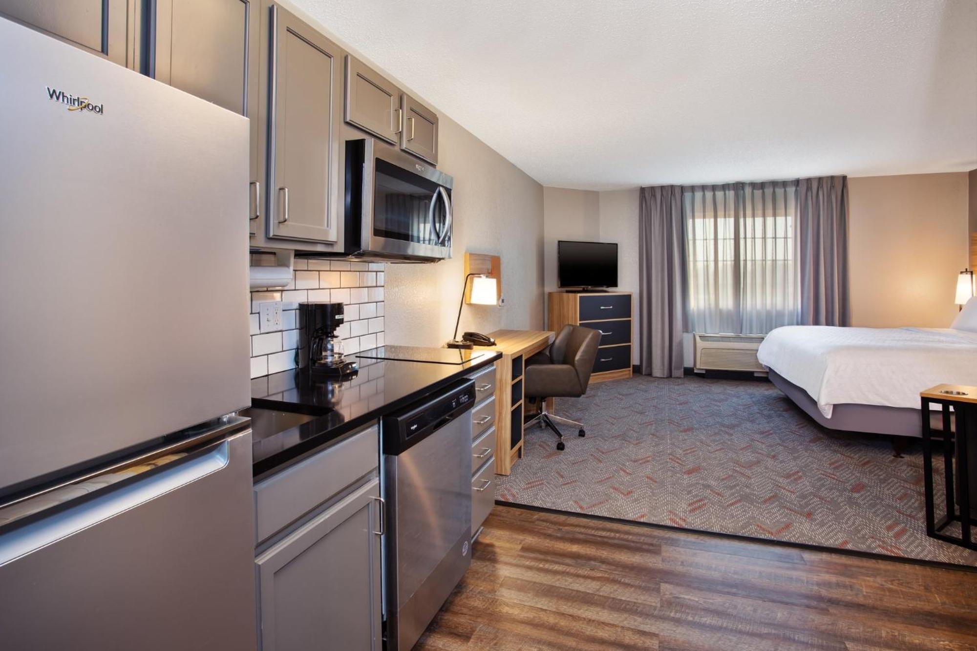 Candlewood Suites Kenosha By Ihg Pleasant Prairie Exterior foto