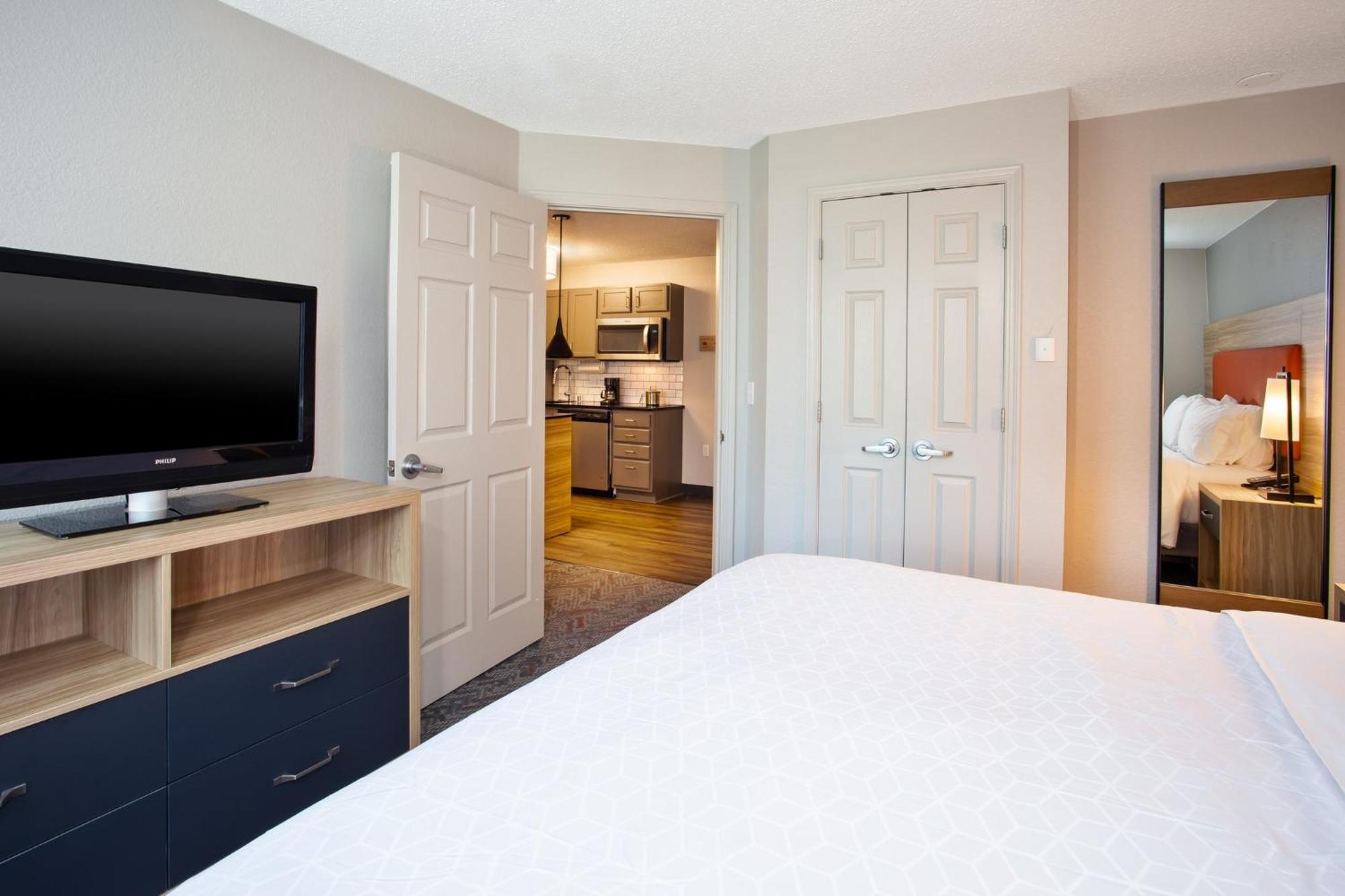 Candlewood Suites Kenosha By Ihg Pleasant Prairie Exterior foto